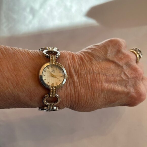 VINTAGE | Silver-Tone Bracelet Watch with Rhinestones-NEW Battery - Picture 6 of 12